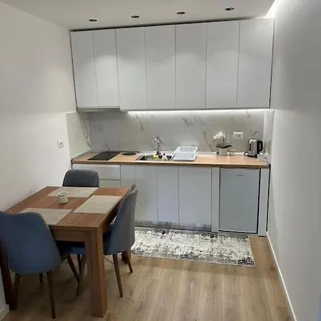 Luxury Apartament Διαμέρισμα *